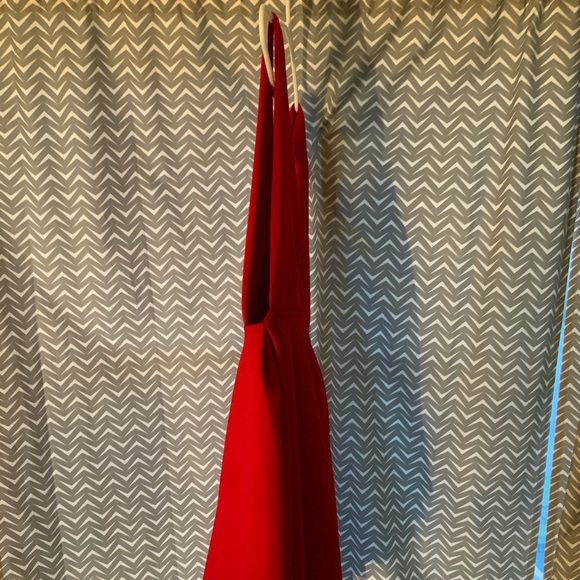 Red dress - Picture 3 of 3